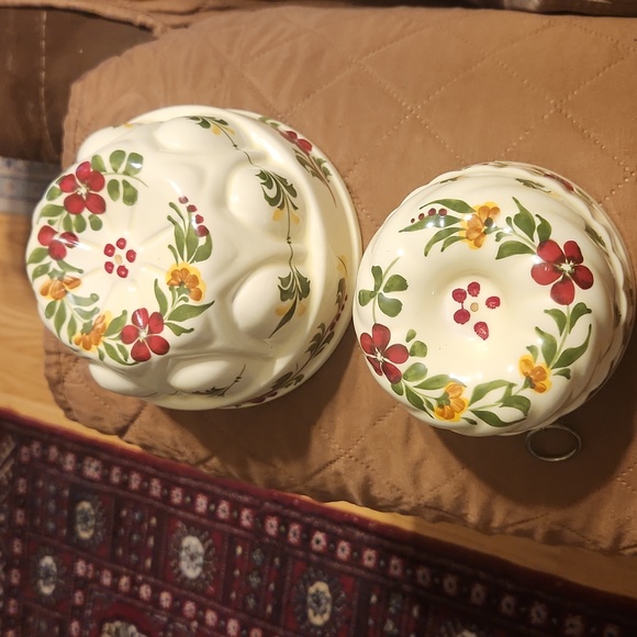 Portuguese Hand Painted Decorative Hanging Jello Molds 4x3"/5 5/8x3.8" *Crazing - Picture 3 of 9